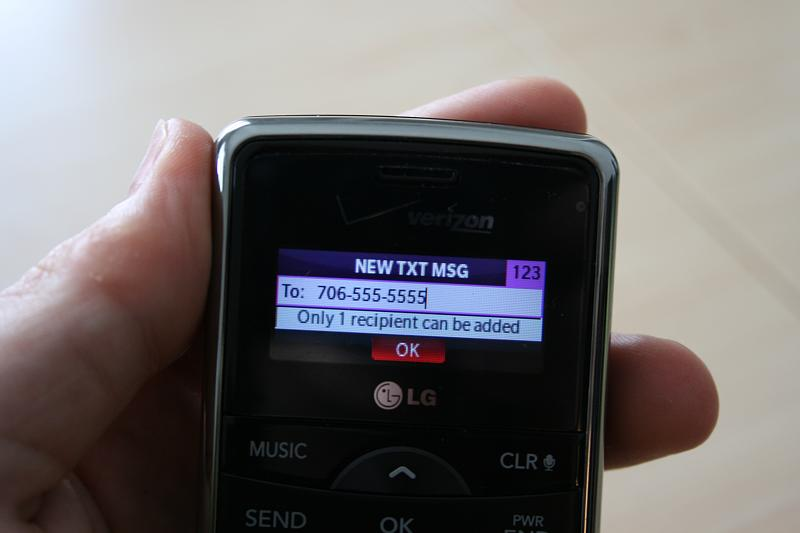 Illustration for article titled Lightning Review: LG enV2 from Verizon